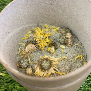 Cool Wellness [ in the woods ] chrysanthemum + mugwort foot soak